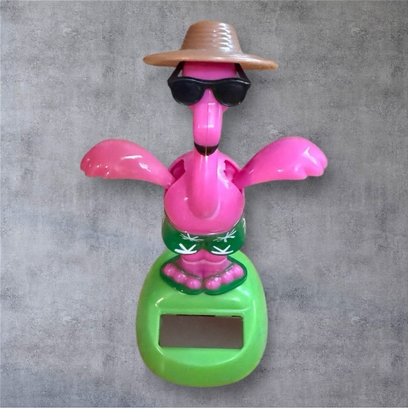 Solar Powered Dancing Figures - Picture 8 of 12